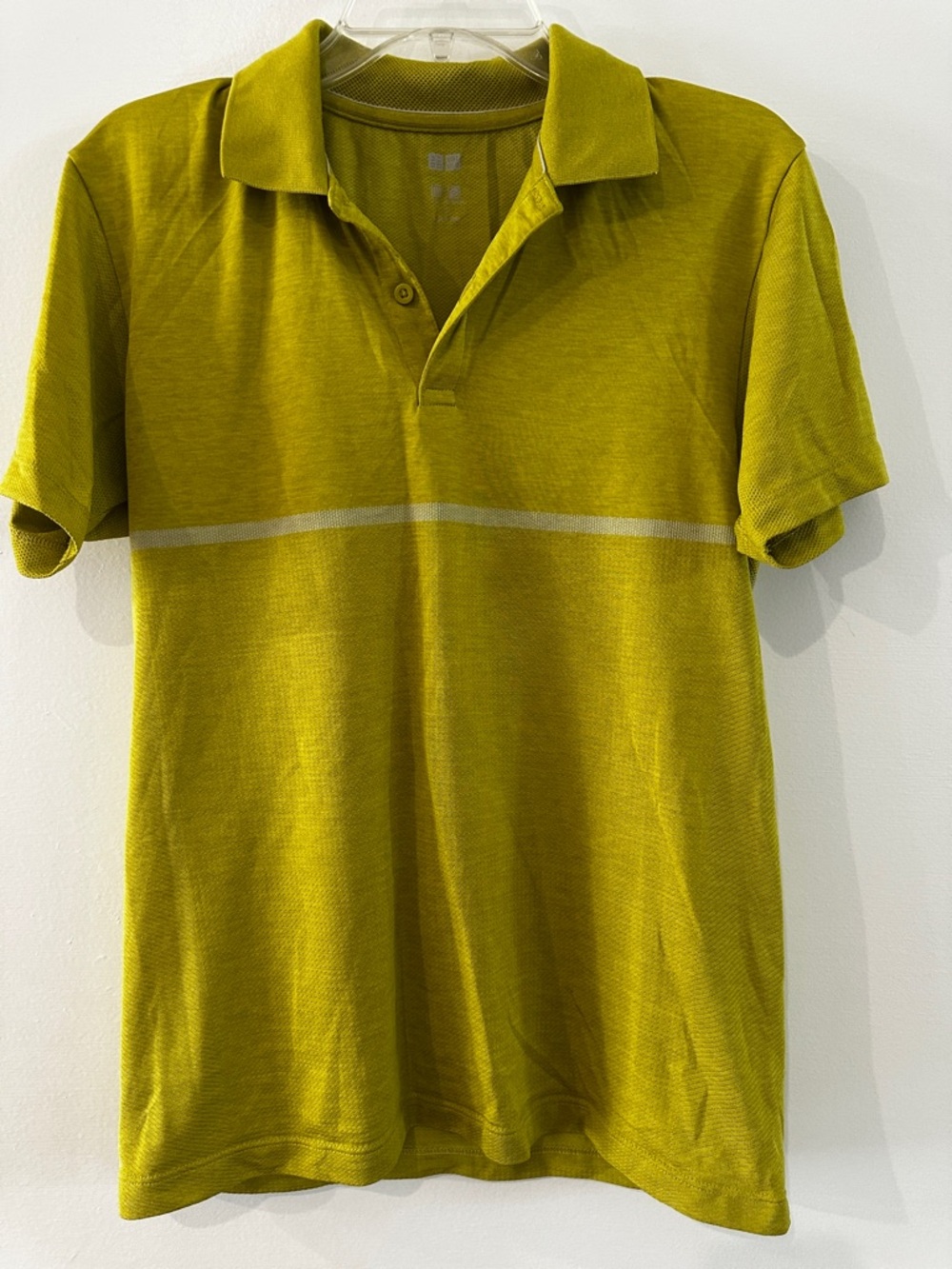 Uniqlo Men's polo shirt in yellow small